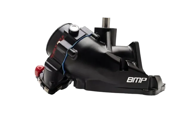 Snout with throttle body